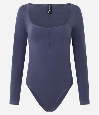 Body Manga Longa com Decote Coração e Detalhe no Busto