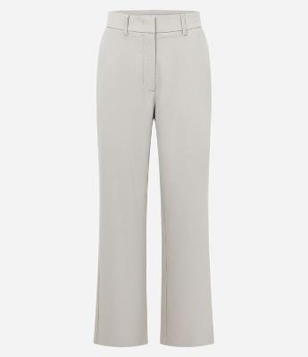 Calça Reta Alfaiatada com Pregas Frontais