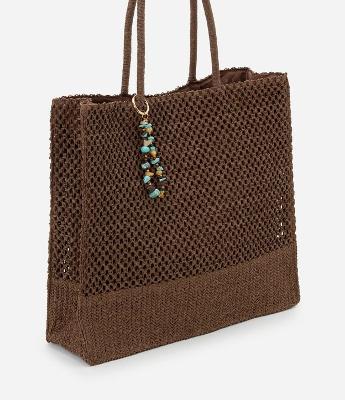 Bolsa em Papel com Textura de Palha e Bag Charm