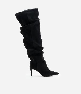 Bota Over The Knee em Suede com Caimento Franzido