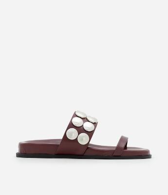 Rasteira Mule em PU com Tiras e Aplicação de Tachas