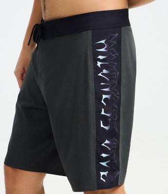 Bermuda de Banho com Faixa Tribal