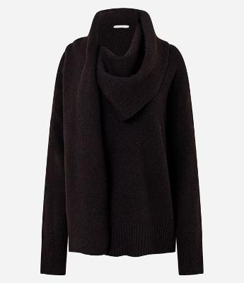 Suéter Over em Tricô com Echarpe Sobreposto