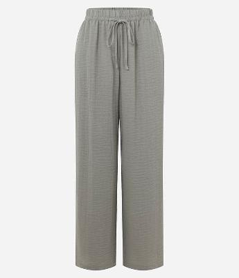 Calça Reta em Chalis com Cós Elástico e Amarração Frontal