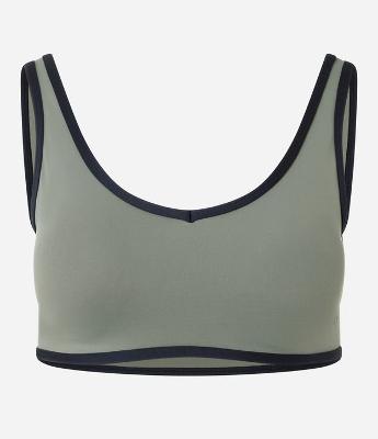 Top Esportivo com Bojo e Decote em V