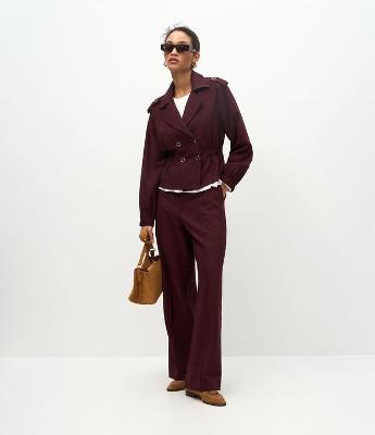 Calça Wide Leg em Viscose com Cós Alto e Botões Frontais