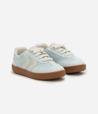 Tênis Infantil com Recortes e Pin de Pérolas – Tam 28 a 34