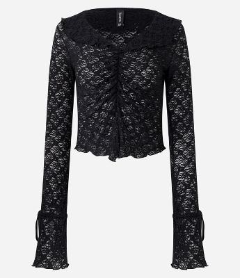 Blusa em Renda Texturizada com Babados nas Mangas e Pescoço