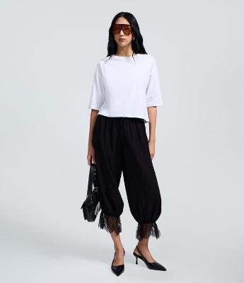 Calça Aladim em Viscose com Renda na Barra