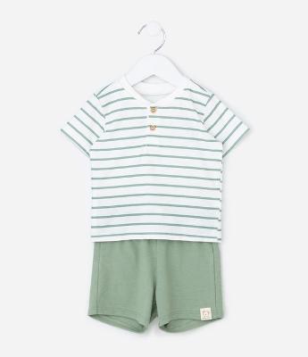 Conjunto Infantil com Camiseta Listrada e Bermuda – Tam 0 a 18 Meses