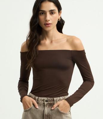 Blusa Básica Ombro a Ombro em Microfibra
