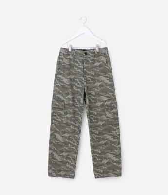 Calça Infantil Baggy com Estampa Camuflada – Tam 7 a 16 Anos