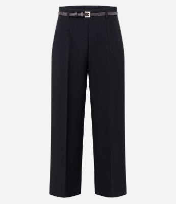 Calça Pantacourt Alfaiatada em Crepe com Cinto
