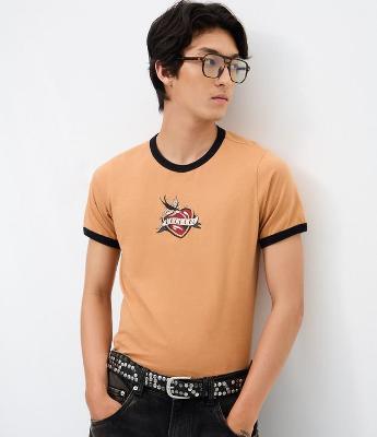 Camiseta Baby Tee Manga Curta em Algodão com Estampa Coração Quebrado