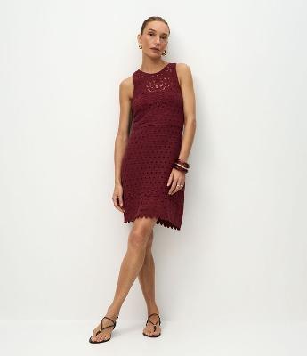 Vestido Curto em Tricô com Barra Detalhada