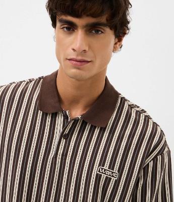 Camiseta Relaxed Manga Curta em Algodão Listrada com Gola Polo