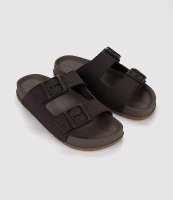 Chinelo Slide Liso com Fivelas Ajustáveis
