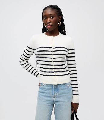 Cardigan em Tricô Listrado com Pelinhos e Botões de Pérola