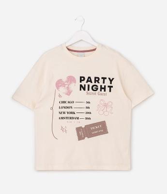 Camiseta Infantil Oversized com Lettering Party Night – Tam 7 a 14 Anos