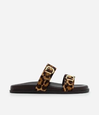 Rasteira em Couro com Estampa Animal Print