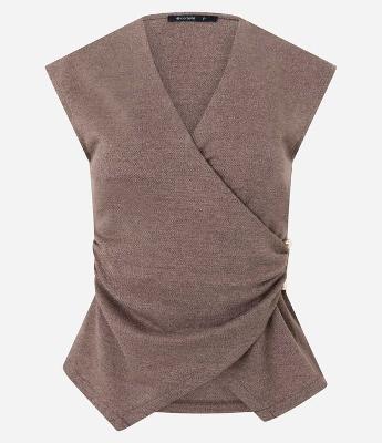 Blusa Transpassada em Piquet com Fivela Lateral