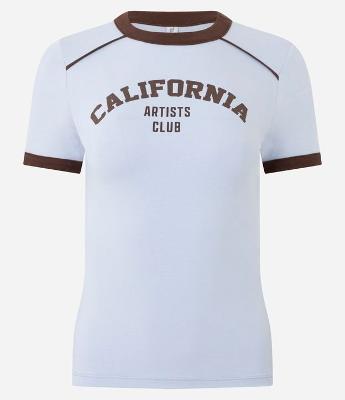 Camiseta com Detalhes Contrastantes e Estampa Lettering California