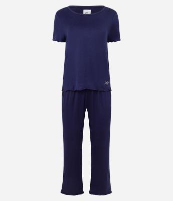 Pijama Longo em Tricô Leve com Bordado