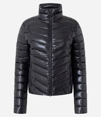 Jaqueta Puffer Ultra Leve com Gola Alta e Saquinho