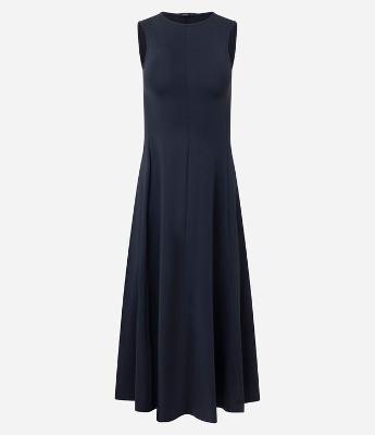 Vestido Evasê Longo em Poliamida com Decote Fechado