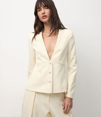 Blazer Acinturado de Alfaiataria com Decote em V