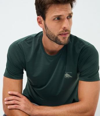 Camiseta Manga Curta Dry Texturizada com Lettering