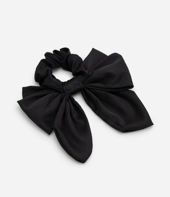 Scrunchie com Aplicação de Laço Grande