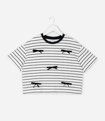 Camiseta Infantil Listrada com Lacinhos - Tam 5 a 14 Anos