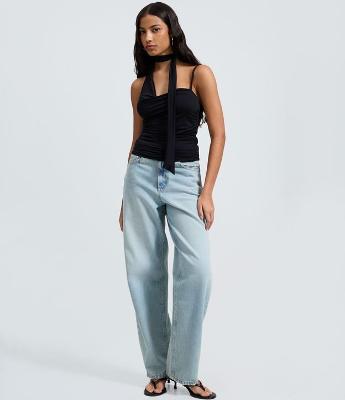 Blusa de Alcinha com Decote Degagê e Gola Lenço