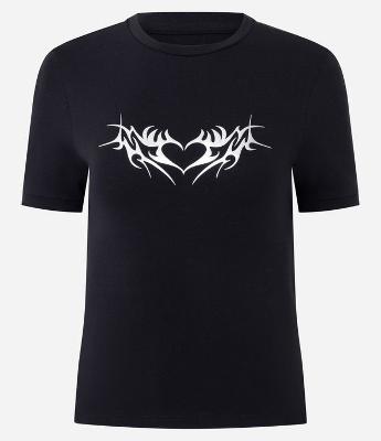 Camiseta em Algodão com Estampa de Coração Tribal