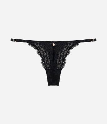Calcinha String Fio em Renda Floral