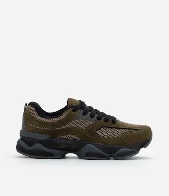 Tênis Dad Sneaker em PU com Recortes e Solado Alto