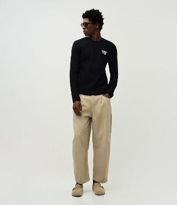 Calça Chino em Sarja com Pregas