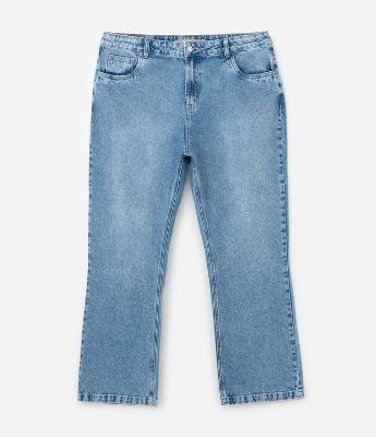 Calça Reta em Jeans com Brilho Aplicado Curve & Plus Size