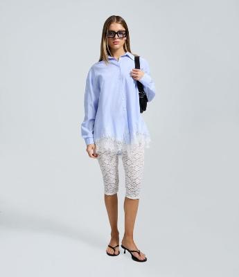 Calça Capri em Renda Floral