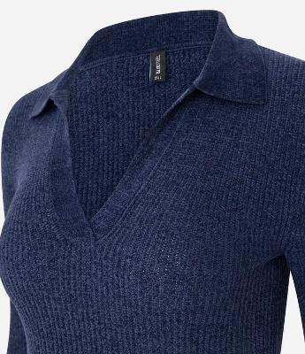Blusa Manga Longa em Tricô com Gola Polo Ajustada