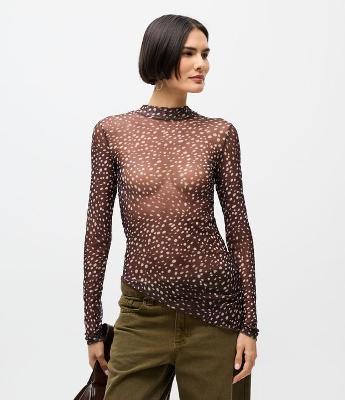 Blusa em Tule com Animal Print e Barra Assimétrica