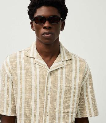 Camisa Manga Curta Jacquard Listrada Boxy