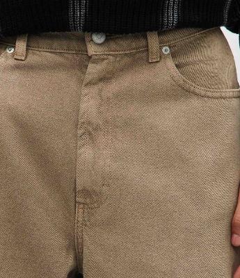 Calça Barrel em Sarja Cationizada