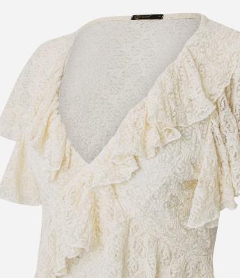 Blusa com Renda Aplicada e Babados