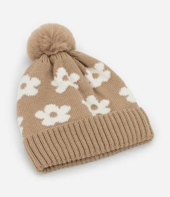 Gorro Infantil em Tricô com Estampa Corações e Pompom – Tam U