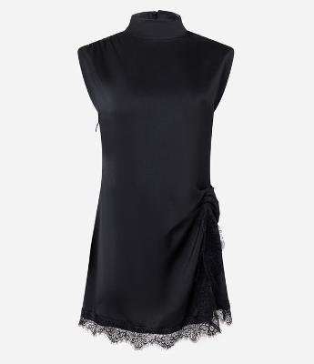 Vestido Curto Acetinado com Aplicação de Renda na Barra