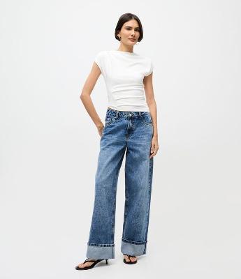 Calça Wide Leg Jeans com Cintura Baixa e Barra Dobrada