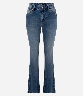 Calça Bootcut em Jeans com Cintura Baixa