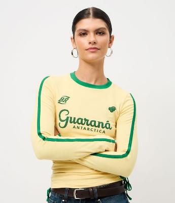 Camiseta em Algodão com Estampa Guaraná e Amarração Lateral